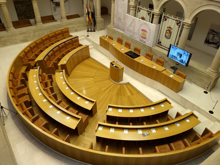 Salón de Plenos del Parlamento de La Rioja